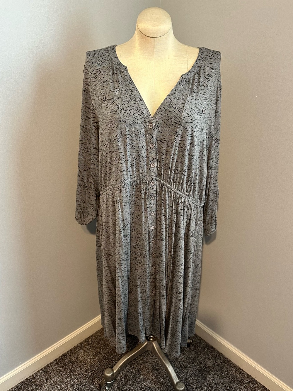 NWT Casual Gray Button-Front Women’s Dress